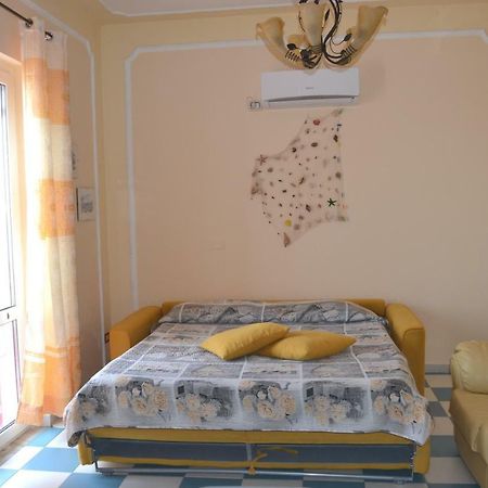 Casa Vacanze Dei Navigatori On The Sea Pontecagnano Eksteriør billede