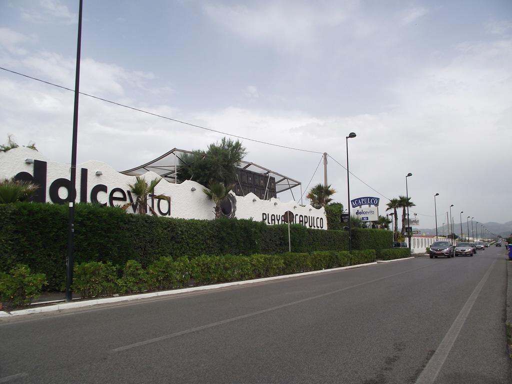 Casa Vacanze Dei Navigatori On The Sea Pontecagnano Eksteriør billede